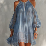 Abito Mini Blu Off-Shoulder Arricciato con Orlo in Pizzo