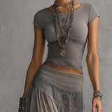 Set Top in Pizzo Grigio e Gonna Maxi Plissettata
