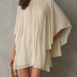 Abito Mini in Chiffon Beige con Maniche a Cappuccio per Donna