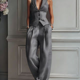 Set da donna a due pezzi con scollatura a V e bottoni