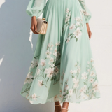 Lucia - Abito midi verde chiaro in chiffon con plissé floreale