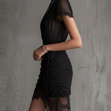 Abito Mini in Chiffon Nero con Vita Plissettata