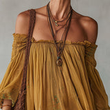 Abito Mini Giallo in Chiffon con Fiori Spalle Scoperte