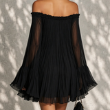 Abito Mini Nero con Maniche a Campana e Rouches Off-shoulder