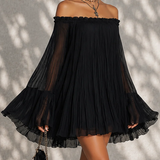 Abito Mini Nero con Maniche a Campana e Rouches Off-shoulder