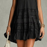 Abito Mini in Chiffon a Righe con Pizzo e Volant