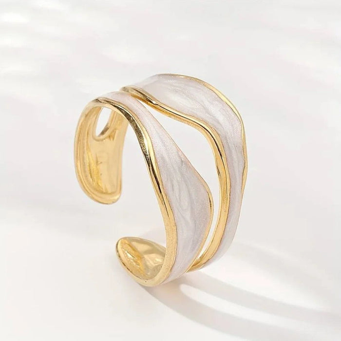 Anello antico in oro bianco
